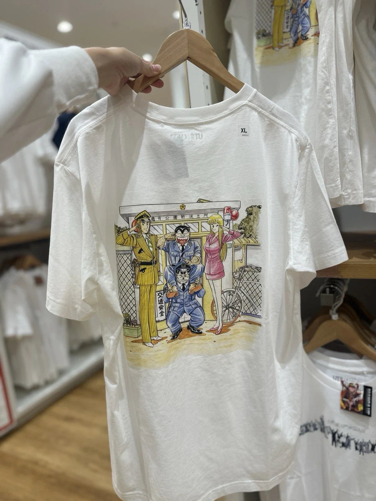UNIQLO  Kochikame T-shirts Japan XL Size NWT 2026 White Unisex Kankichi Ryotsu